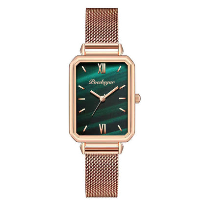 Slim Fit Luxurious Wristwatch